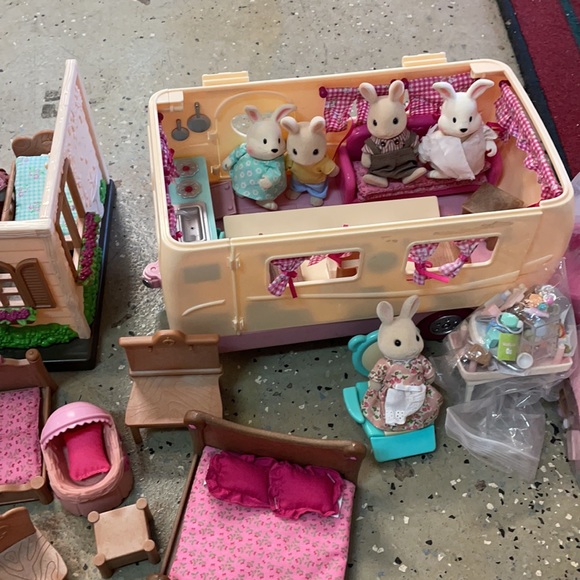 Calico critters multiple sets - Picture 3 of 4